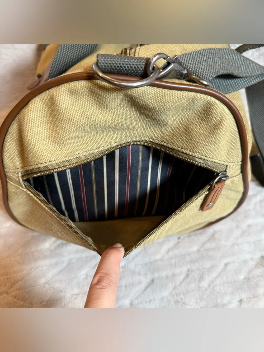 Cutter & Buck Custom New York Knicks Duffel Bag Weekender Travel